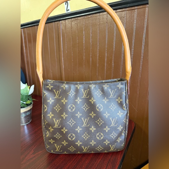 Louis Vuitton Handbags - Louis Vuitton Monogram Canvas Shoulder Bag in Brown